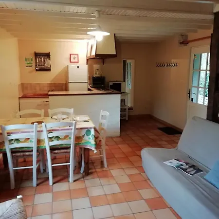 Сasa de vacaciones In Near Forest And Sea *